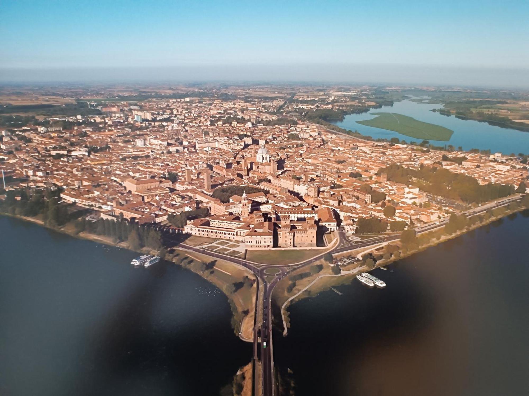Apartamento Residenza Tosca Mantua Exterior foto